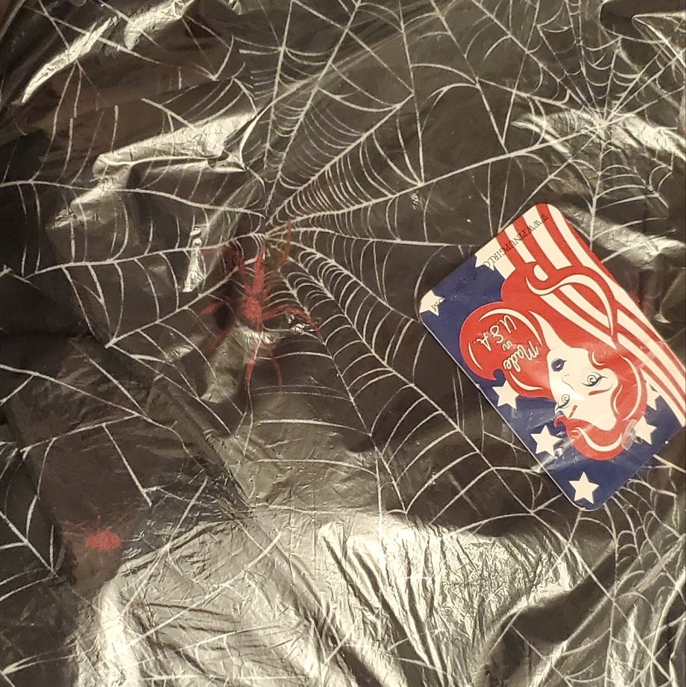 BNWT Jasmin Romper in Black Widow Spiderweb Print | Laura Byrnes in a 3x - Picture 10 of 15